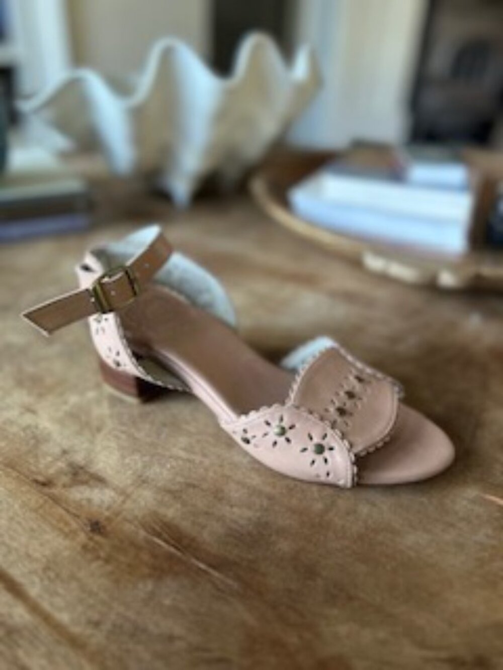 Elf Paloma Leather Heel Sandals NWT-Like Never Worn Block Heel Strappy Sandals